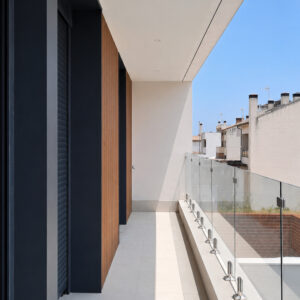 026_Balcon